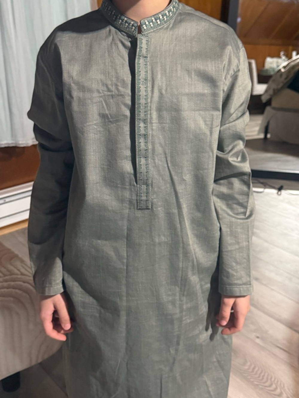 Boys Junaid Jamshed tradicional Kurta Set
Olive Green
